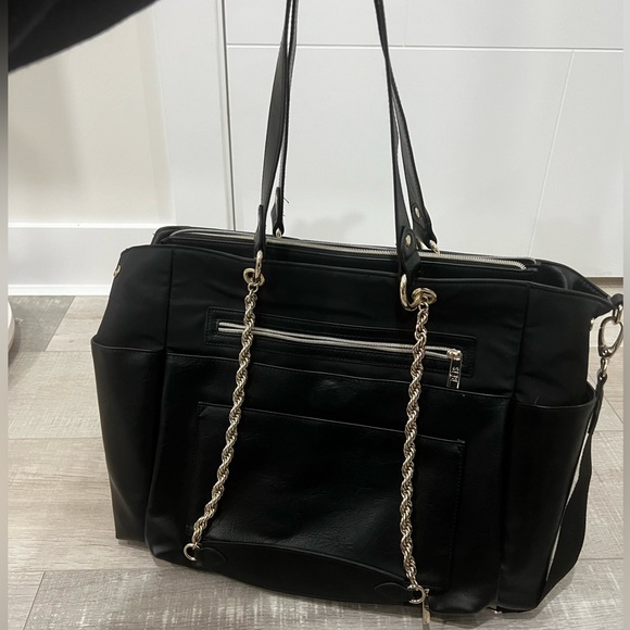 BEIS, The Diaper Bag in Black, like NEW, missing stroller straps. - Picture 5 of 6